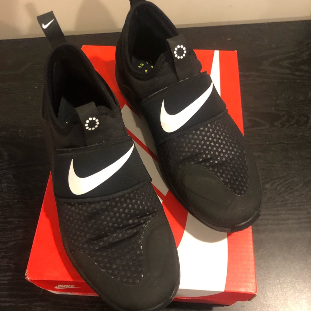 Nike Joyride Nova Sneakers